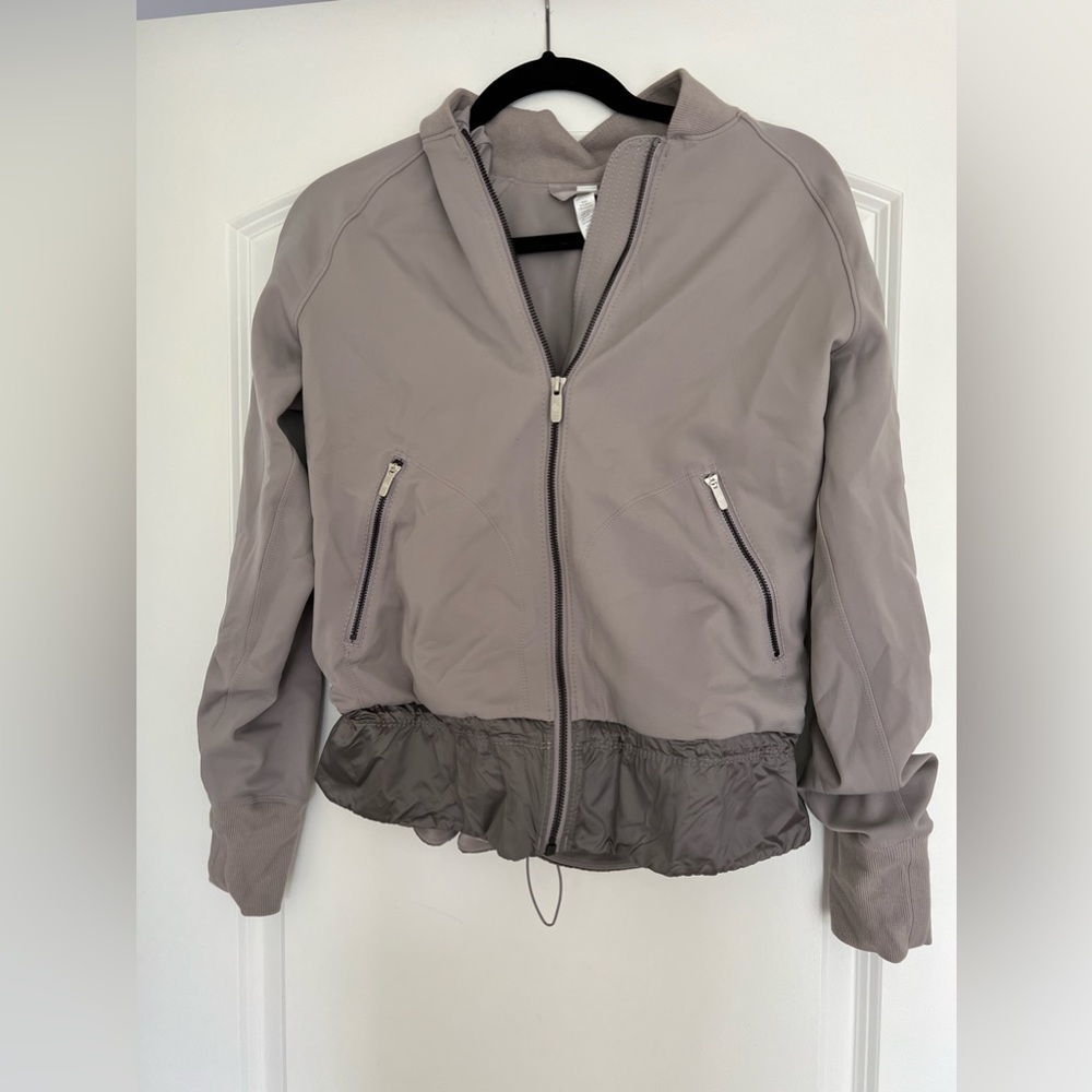 Lululemon size small purple athletic jacket